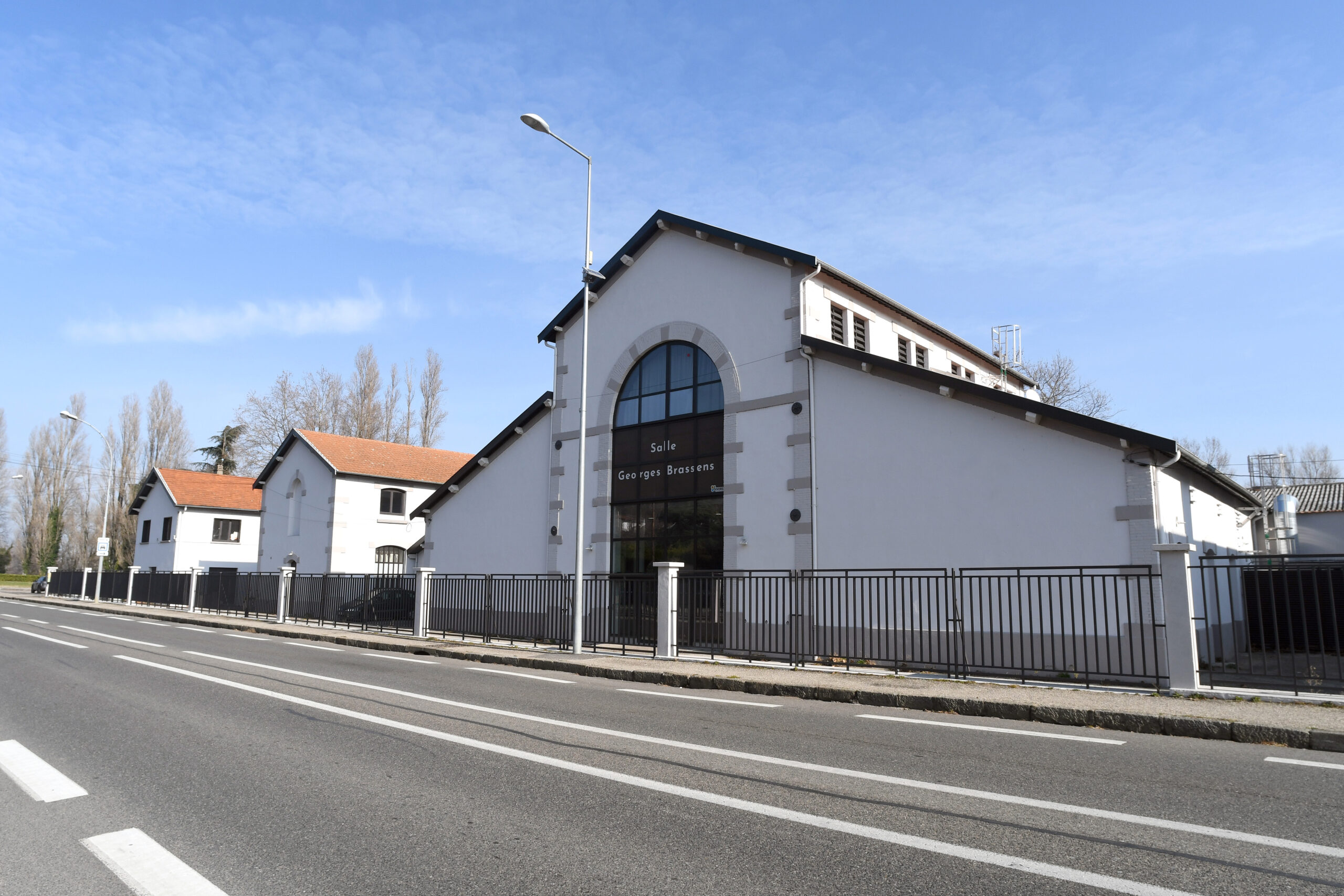 Salle Georges Brassens extérieur 06 mars 2023 © Jacques Del Pino : Ville de Givors 60