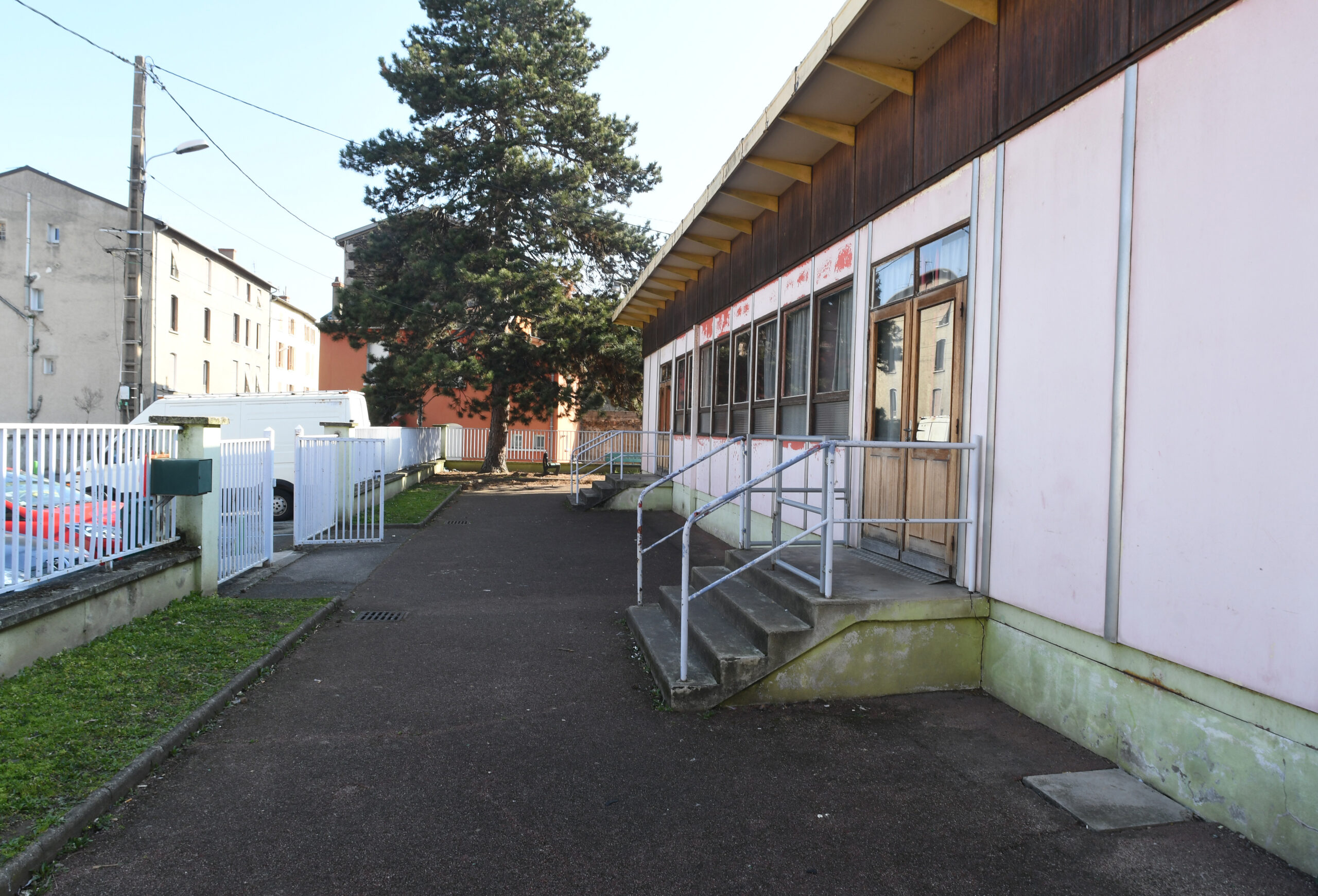 Salle Roger Gaudin Extérieur 06 mars 2023 © Jacques Del Pino : Ville de Givors 36