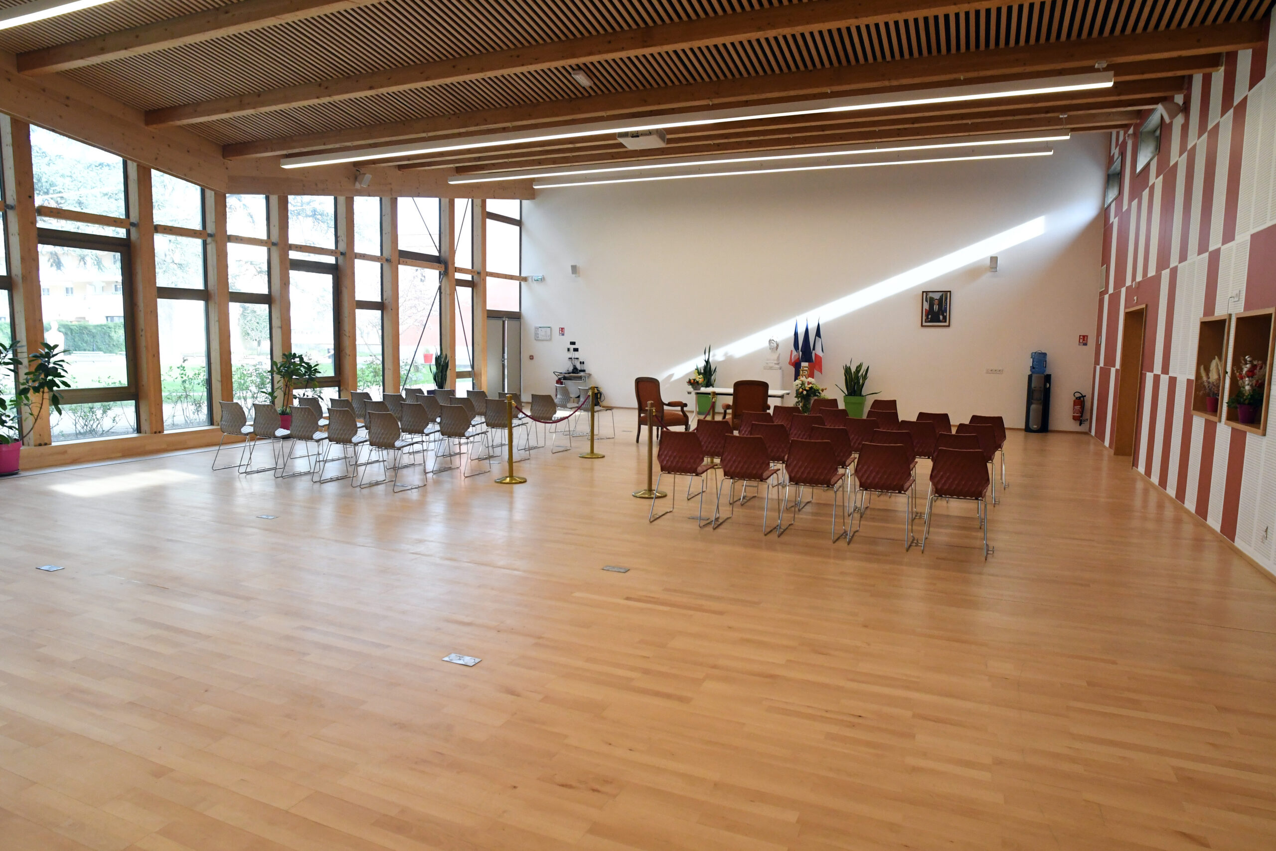 Salle Rosa Parks intérieur maison du fleuve Rhône 6 mars 2023 © Jacques Del Pino : Ville de Givors 0