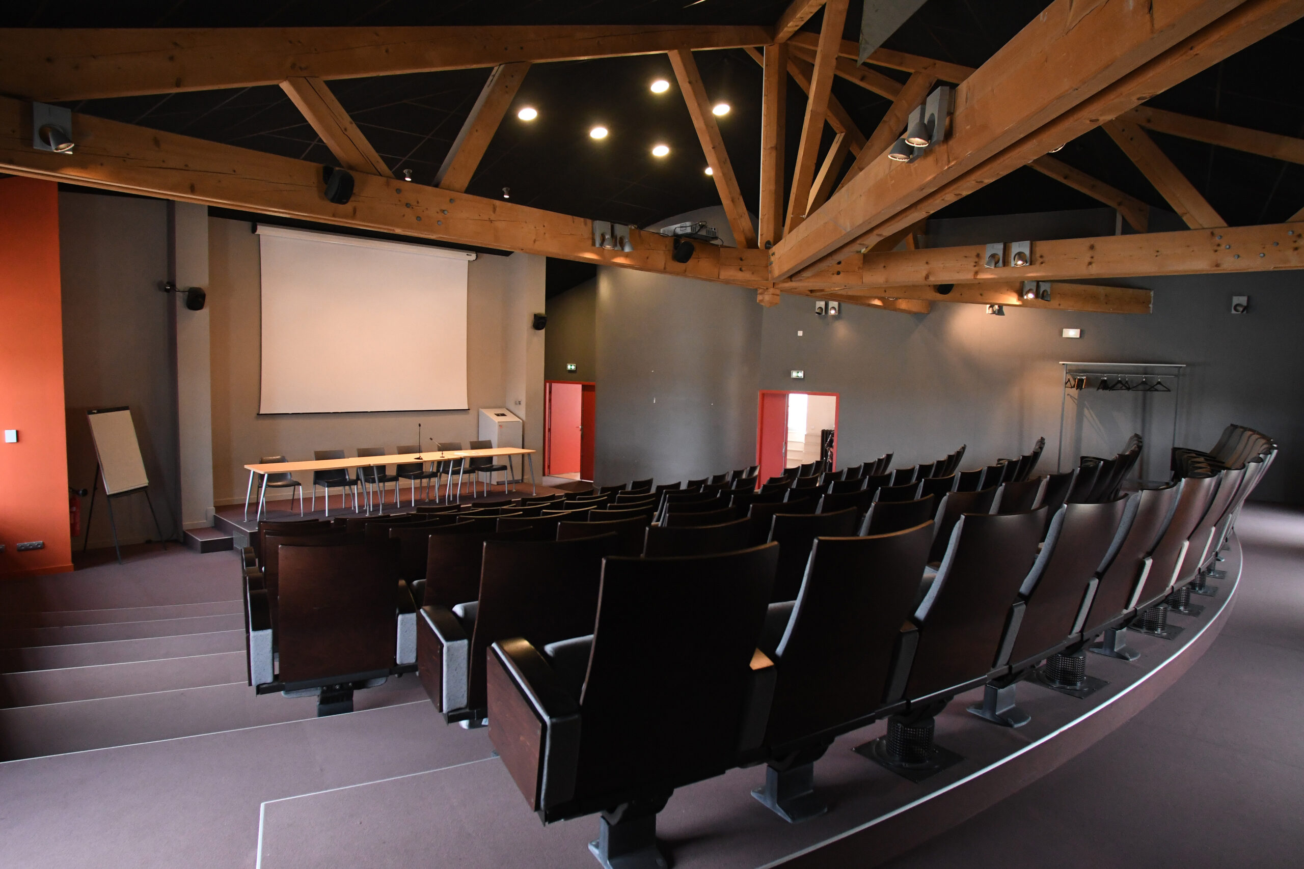 Salle de conférence maison du fleuve Rhône 6 mars 2023 © Jacques Del Pino : Ville de Givors 7